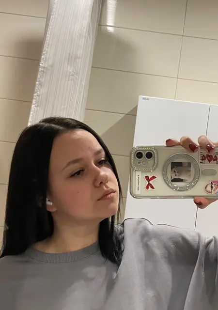 Я Евгения, 19, из Нижнего Новгорода, ищу знакомство для совместных путешествий