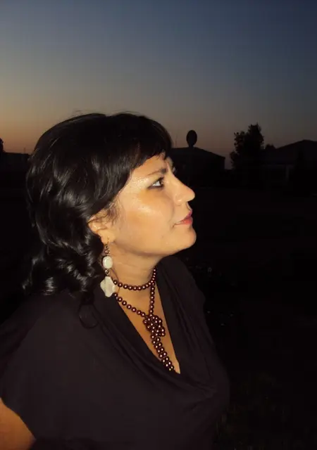 Я Лилия, 44, из Сенгилея, ищу знакомства на одну ночь