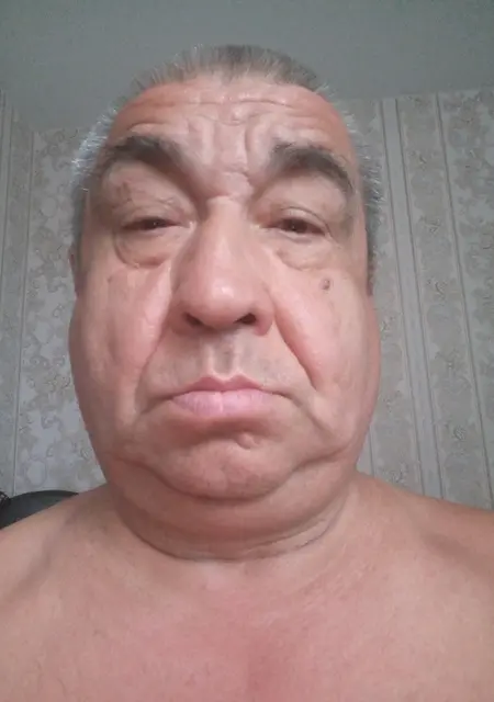 Галиуллин Нафис Ну из Туртаса, ищу на сайте знакомства на одну ночь