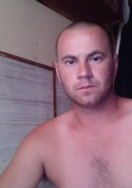 Я Maks, 42, знакомлюсь для дружбы в Ахтубинске