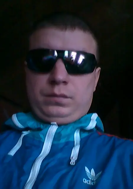 Я Артем, 39, знакомлюсь без обязательств в Павлове