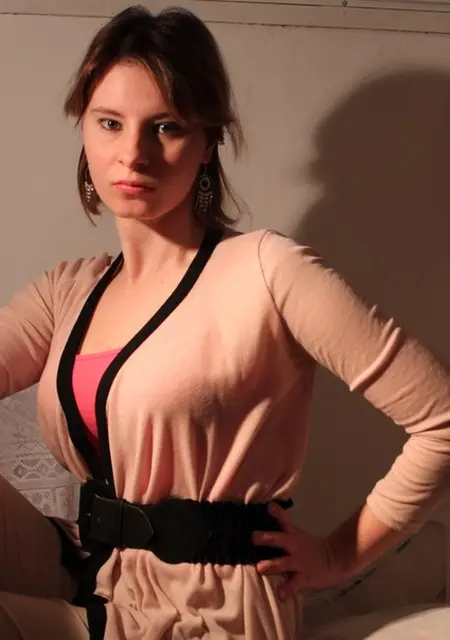 Я Надежда, 23, из Энема, ищу знакомство для постоянных отношений