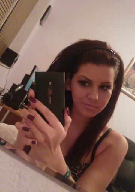 Я Диана, 19, из Яранска, ищу знакомство для постоянных отношений