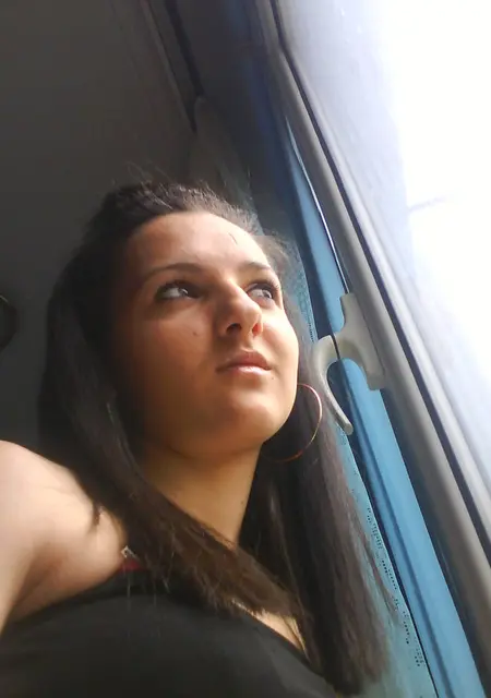 Я Анжела, 21, из Кандров, ищу знакомство для общения