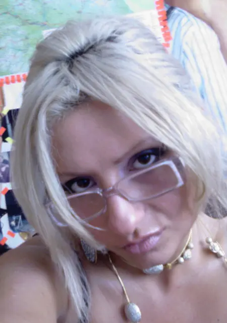 Я Марина, 25, из Николо-Павловского, ищу знакомство для постоянных отношений