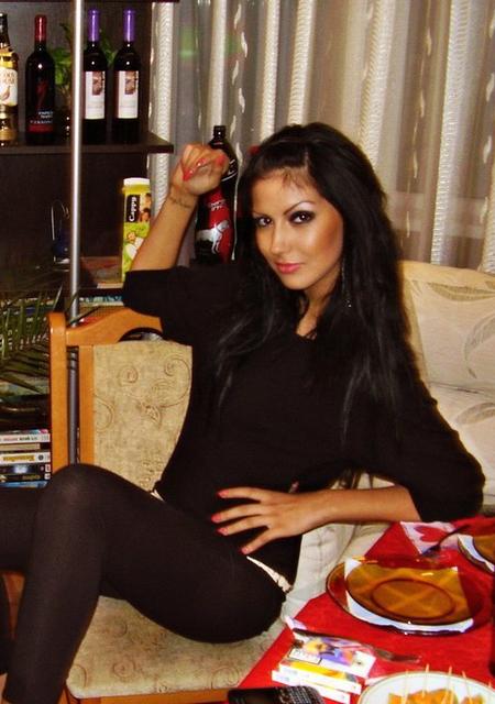 Я Алёна, 20, знакомлюсь без обязательств в Биробиджане