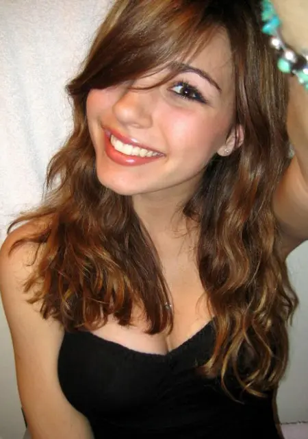 Я Лидия, 22, из Слюдянки, ищу знакомство для постоянных отношений