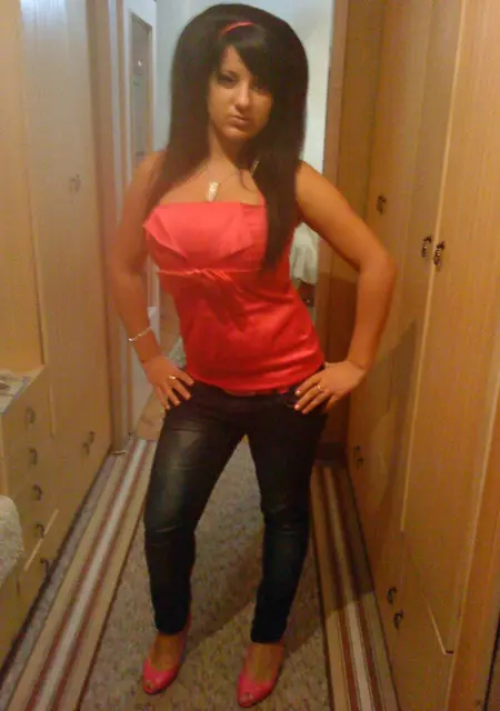 Кристина из Таира, ищу на сайте знакомства на одну ночь