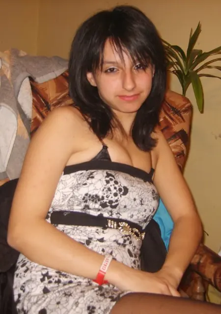 Я Анжела, 19, из Андреева, ищу знакомства без обязательств