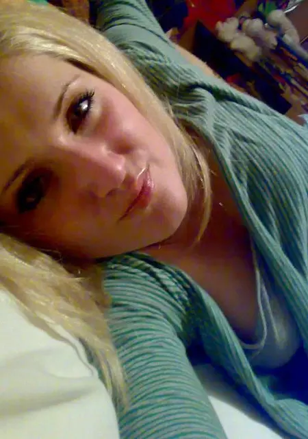 Я Надежда, 21, из Сольвычегодска, ищу знакомство для общения