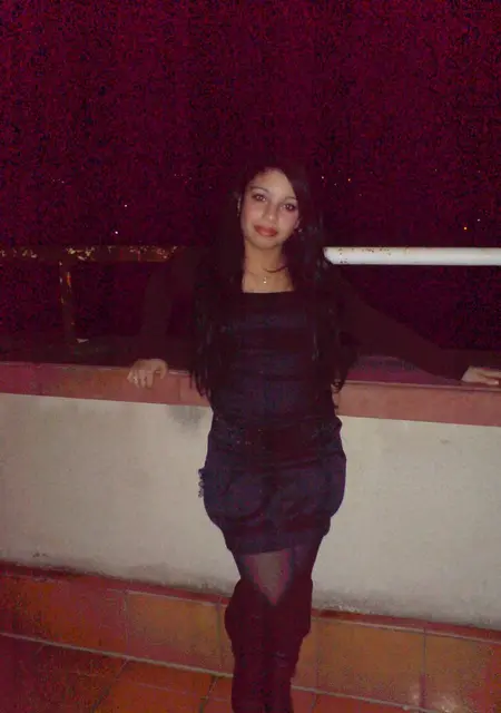 Я Лариса, 18, знакомлюсь на одну ночь в Кардымове