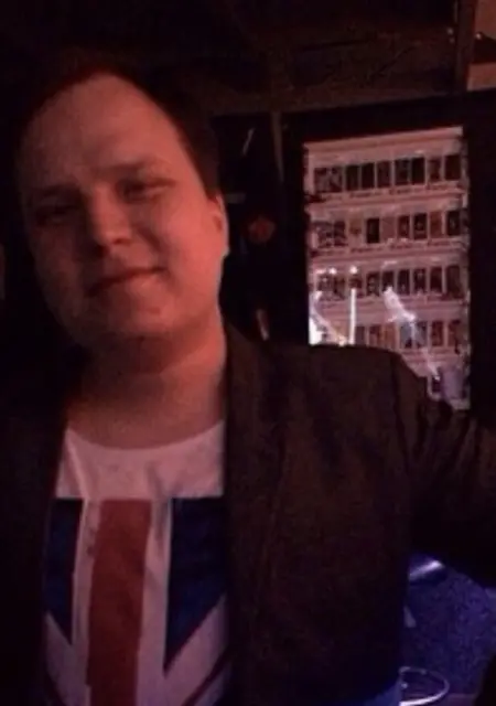 Viktor из Марева, ищу на сайте знакомства на одну ночь