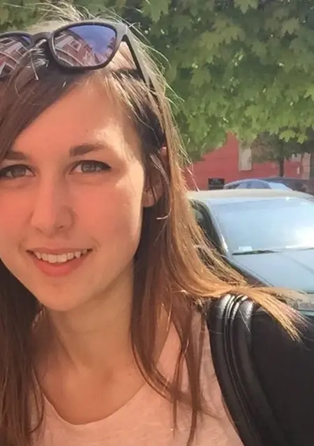 Я Яна, 18, из Каменки, ищу знакомство для общения