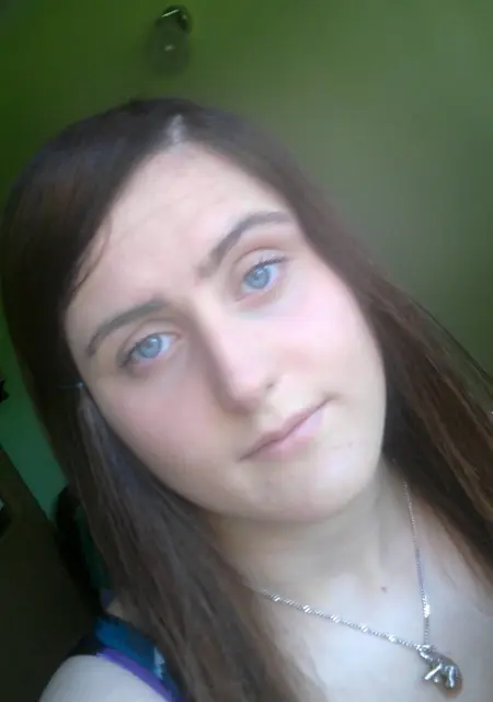 Я Надежда, 19, знакомлюсь для вирта в Кондопоге