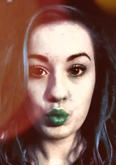 Я Диана, 23, из Карпинска, ищу знакомство для постоянных отношений