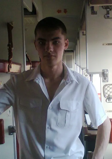 Я Алик, 32, из Ялуторовска, ищу знакомства на одну ночь