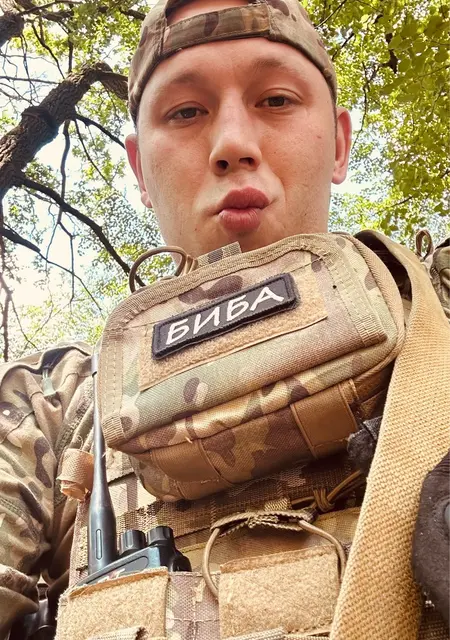 Я Петр, 28, знакомлюсь для открытые отношения в Ивне