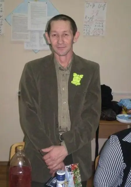 Я Андрей, 55, из Семикаракорска, ищу знакомства без обязательств