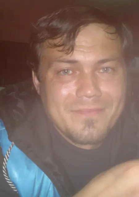 Алексей из Жлобина, мне 46, познакомлюсь для общения