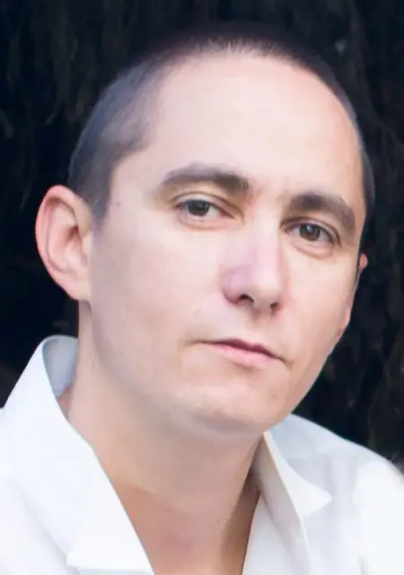 Сергей из Петродворца, мне 46, познакомлюсь для постоянных отношений