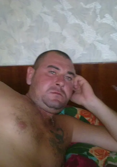 Sergei из Гулькевичей, мне 43, познакомлюсь на одну ночь