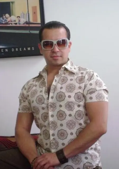 Я Богдан, 34, знакомлюсь для постоянных отношений в Каспийске