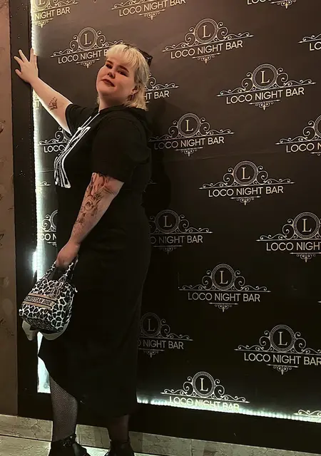 Ульяна из Великих Лук, мне 21, познакомлюсь для общения