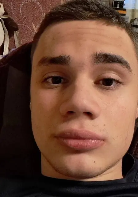 Я Кирилл, 20, из Ижевска, ищу знакомство для общения
