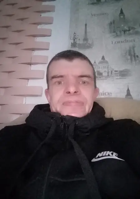 Я Виталя, 40, знакомлюсь без обязательств в Чунском