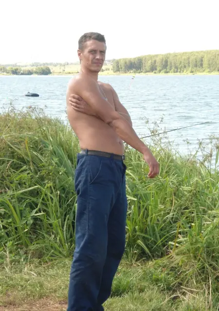 Сергей из Камызяка, ищу на сайте знакомства на одну ночь