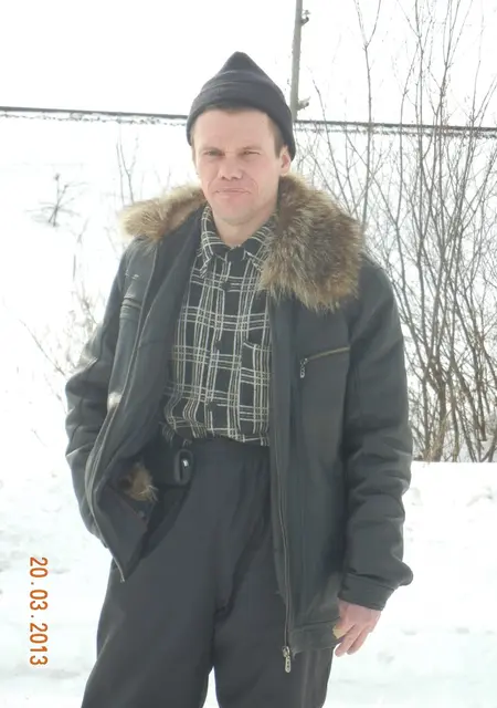 Я Вовка, 45, из Вельска, ищу знакомства без обязательств