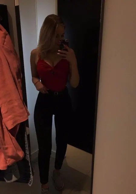 Елена из Миасса, ищу на сайте общение