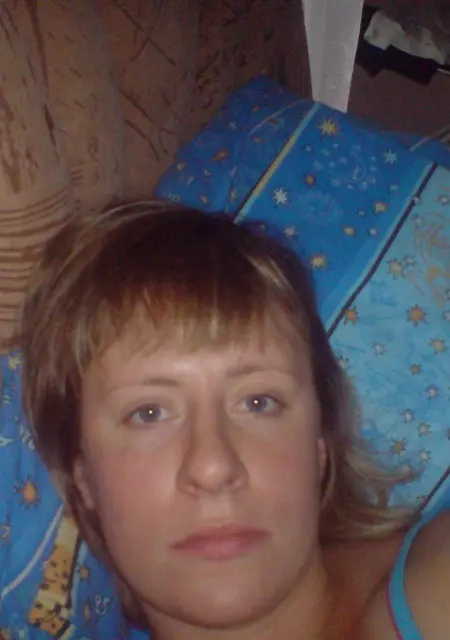 Я Elena, 81, из Белгорода, ищу знакомство для приятного времяпровождения