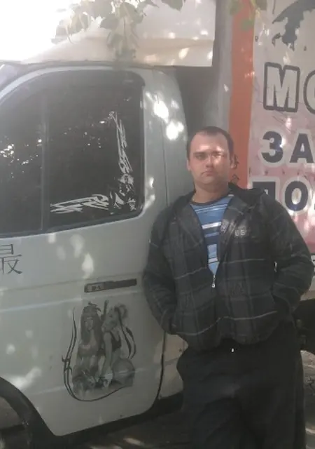 Денис из Новомосковска, мне 35, познакомлюсь на одну ночь