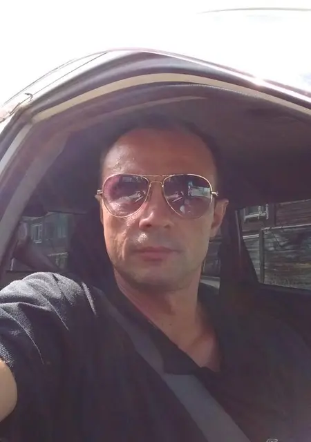 Виктор из Нерюнгри, ищу на сайте знакомства на одну ночь