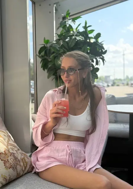 Lisa из Санкт-Петербурга, мне 33, познакомлюсь без обязательств