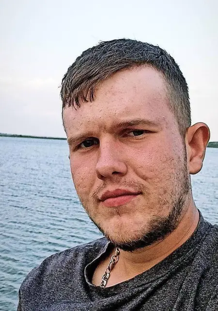 Фёдор из Краснодара, мне 26, познакомлюсь для приятного времяпровождения