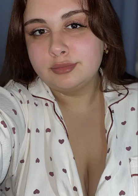 Я Александра, 19, из Санкт-Петербурга, ищу знакомства без обязательств