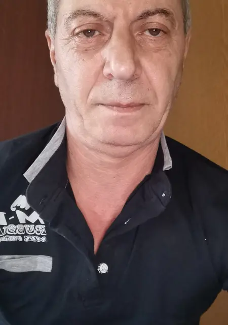 Я Александр, 60, из Краснодара, ищу знакомства без обязательств