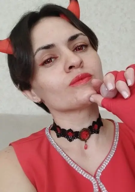 Я Ольга, 40, из Борисоглебска, ищу знакомства без обязательств