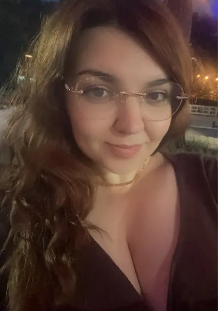 Ксю из Воронежа, ищу на сайте знакомства без обязательств