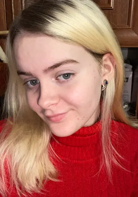 Я Liza, 20, из Севастополя, ищу знакомства без обязательств