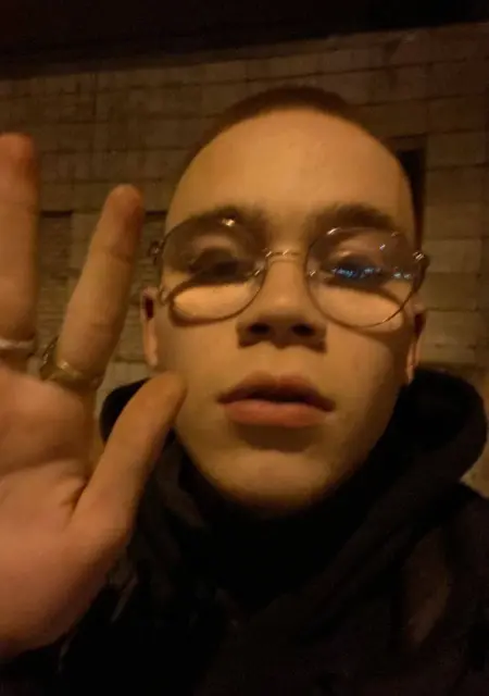 Дима из Санкт-Петербурга, мне 23, познакомлюсь для дружбы