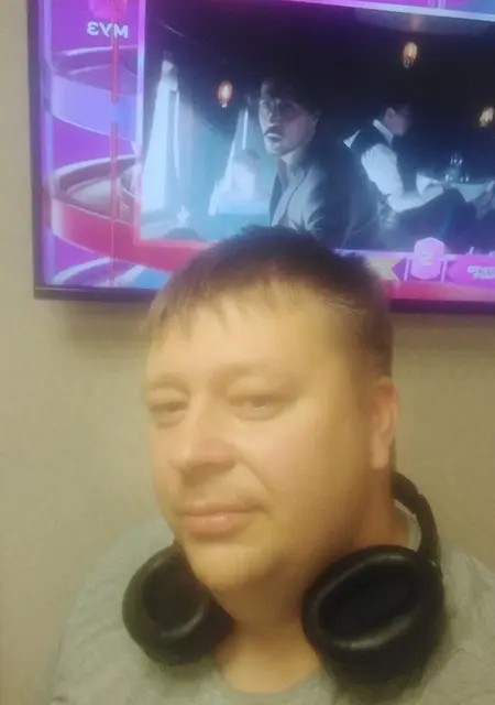 Я Андрей, 38, знакомлюсь без обязательств в Павловске