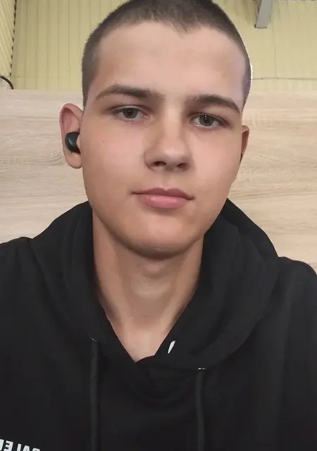 Я Женя, 22, знакомлюсь без обязательств в Магнитогорске