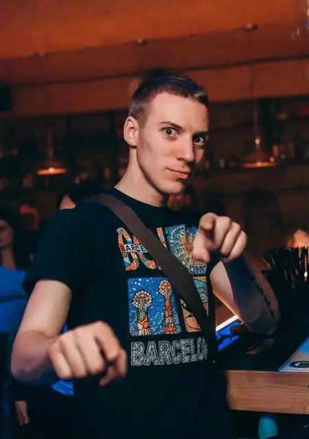 Я Александр, 37, знакомлюсь для вирта в Мурманске