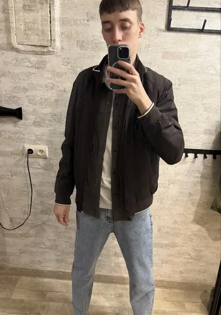 Я Михаил, 22, из Лесного, ищу знакомство для постоянных отношений