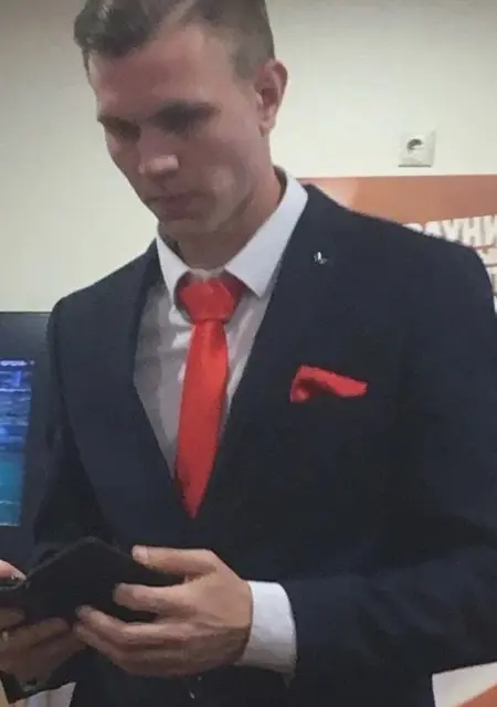 Я Иван, 25, из Апрелевки, ищу знакомства без обязательств