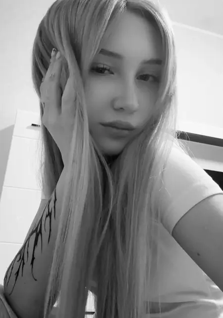 Я Лейла, 18, из Донского, ищу знакомство для дружбы
