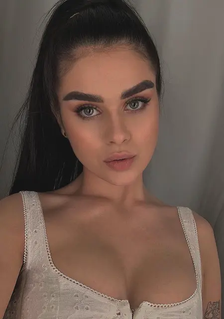 Liana из Владимира-Александровского, ищу на сайте знакомства без обязательств